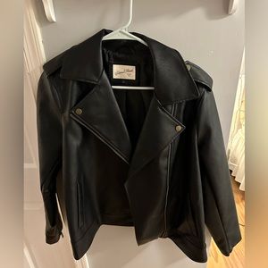 NWOT Women’s Universal Thread Leather Jacket